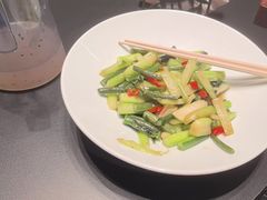 -忆江南·临江鱼馆