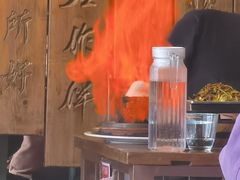 腊肉蜂窝煤-局气烤鸭·北京菜(前门店)
