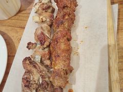 只放盐烤的羊排-石榴红了·非遗酥皮烤包子·新疆菜(瑞豪店)