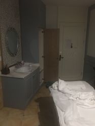 -静博士养生美容连锁