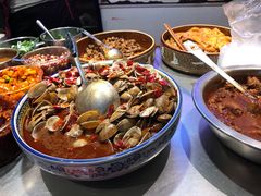 -爆炸头阿姨小四川正宗川味小吃(无任何分店)