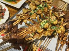 -李双猪·小龙虾·烧烤·羊肉煲(乐山店)