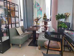 -ME觅妆·定制美妆·彩妆私教(菱角湖店)