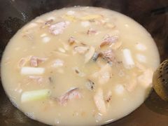 -陈大锅·岳阳鱼馆·地道岳阳菜(美食街店)