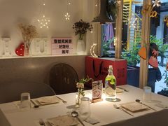 -春树下·树屋花房西餐厅(罍街AS1980店)