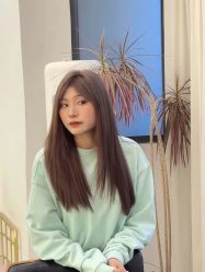 点击看大图 -V8潮牌·接发烫染连锁