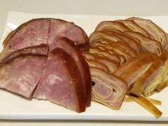 胡记真不同-小肚豆腐卷拼盘2-胡记真不同饭店(临河街店)