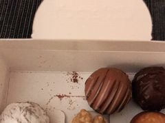 -Laderach 莱德拉(上海环贸iapm店)