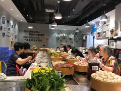 自助取餐区-川锅·火锅·烤肉自助餐厅