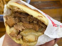 肉夹馍-三羊居食府(文艺路店)