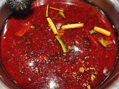-肖肖酸萝卜鱼火锅(总店)