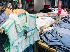 -URBAN REVIVO(北京斯普瑞斯奥特莱斯店)