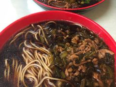 -小龙大肉面馆