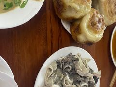 -宝瑞门钉肉饼店