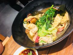 -万记麻辣烫国展总店