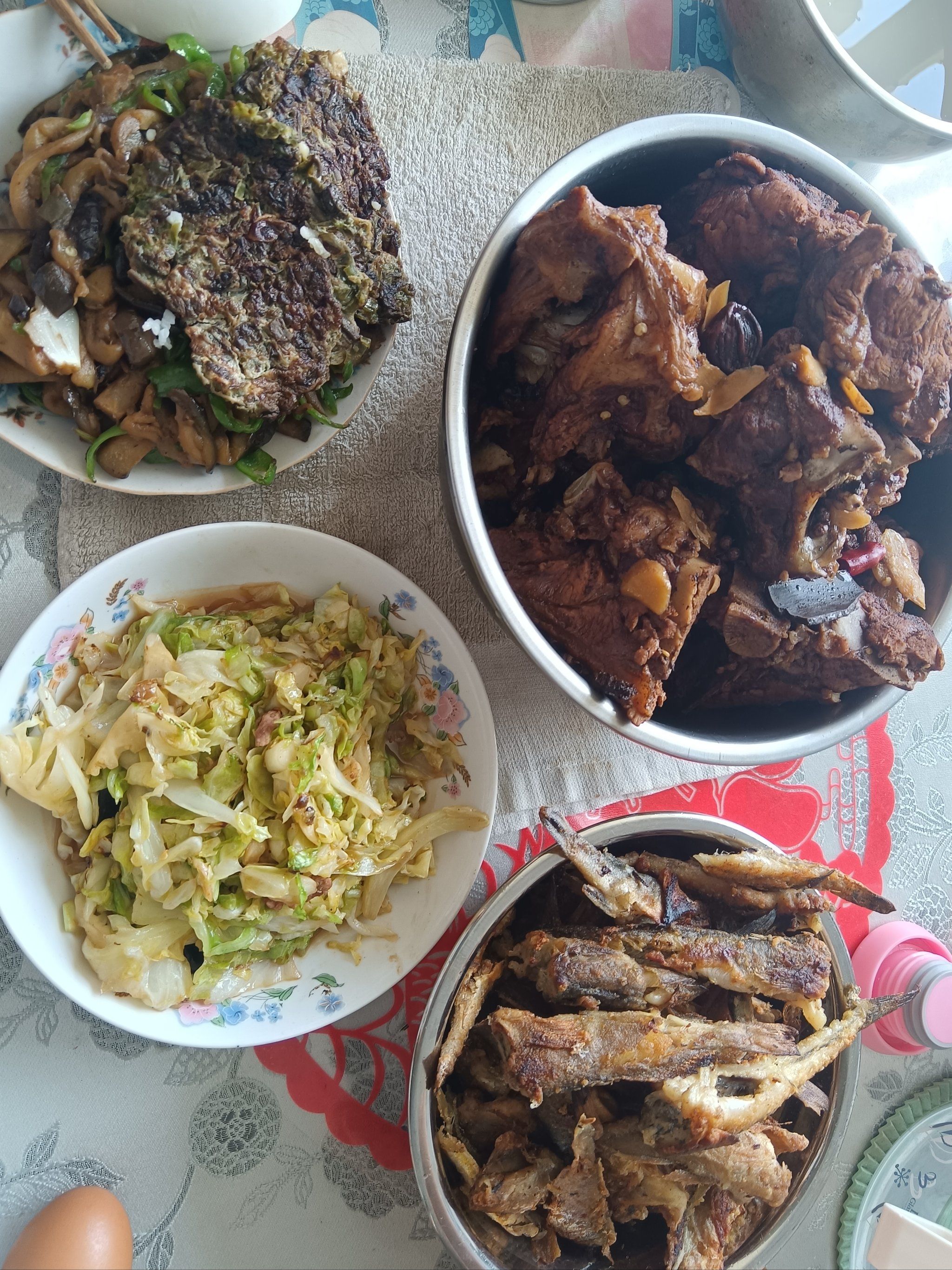 家常菜 #午餐 #舌尖上的家常菜 #酱大骨头 #烤羊排 #妈妈的味道 #大