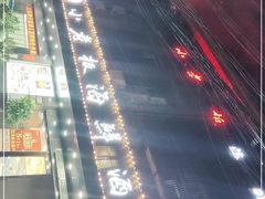 -小老板海鲜酒家(董家渡店)