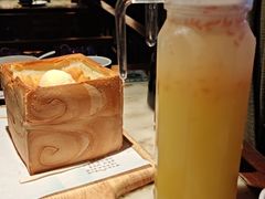 -绿茶餐厅(光谷世界城步行街店)