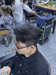 -藤野造型专业烫染接发