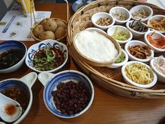 -包整·丝娃娃(一览甲秀楼风景店)