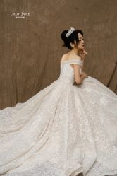 -Lady  Jane高端婚纱礼服馆