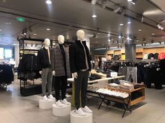 -H&M(华润万象城店)