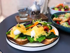 班尼迪克蛋牛油果素餐-玲婧胡同·生日蛋糕·餐厅(嘉里城店)