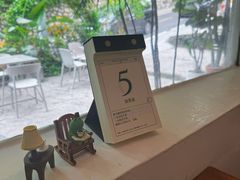 -彳亍咖啡·这里(水湾路店)