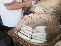 -眼镜粑粑