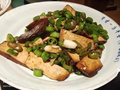 -吃饭皇帝大土家民族菜(正大广场店)