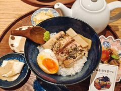 -啢啢茶寮(芳华横街店)