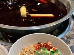 -肖肖酸萝卜鱼火锅(总店)