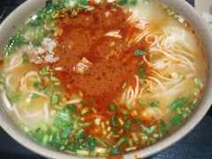 -亮亮面馆(经六路店)