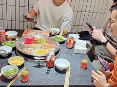 -四小区火锅·巷子里的重庆火锅(花照壁店)