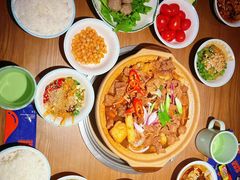 -蔡婶牛腩牛杂煲(长安万科店)