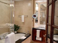 -广州富力丽思卡尔顿酒店