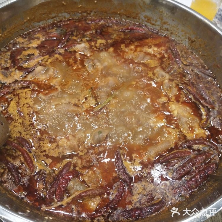 比上周在星光大道吃的潮汕牛肉火锅好多了，量多