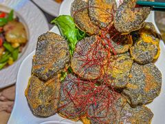 -伴山牛贵州黄牛肉火锅·苗疆非遗艺术餐厅(上海首店)