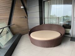 -上海滴水湖皇冠假日酒店