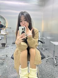 -Tloml salon