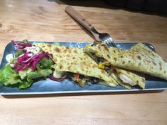 蘑菇黑松露鲜虾焗饼-Dough&Joe团憩(瑞虹天地月亮湾店)