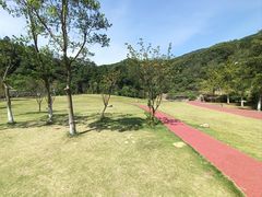 -梅岭月亮湾山体公园