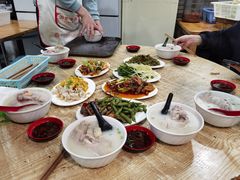 -雷祖芳老妈蹄花店