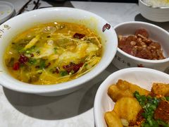 -渝是乎酸菜鱼(龙旗购物中心店)