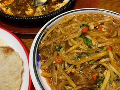 酸萝卜炒粉-英兰朝族饭店(河南桥头店)