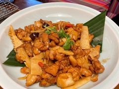 -雀舞云南菜(天津天河城购物中心店)