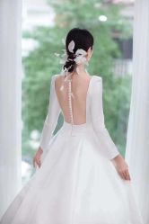 -LOVE SHINE婚纱·红鼎庄龙凤褂·妈妈装定制