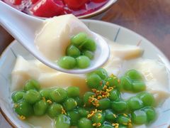 小青团冰豆腐花-李百蟹·江南蟹黄面·河景餐厅(夫子庙总店)