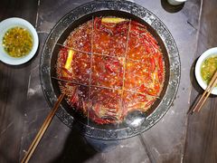 -红九格老火锅(三峡广场店)