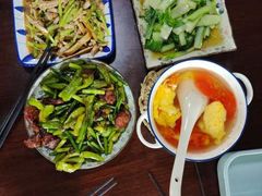 -上海雏渐肥月嫂